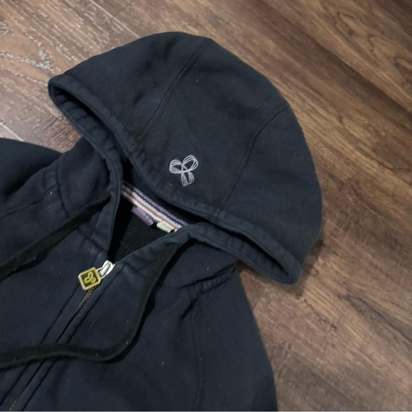 ❌SOLD❌ TNA Vintage Cropped Hoodie - Picture 4 of 6